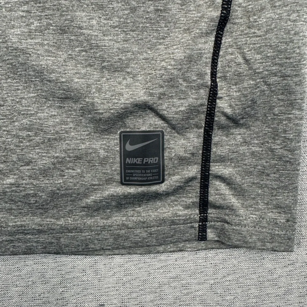 Nike Pro Shirt Mens Small Grey Heather Long Sleeve Fitted Training Dri-FIT